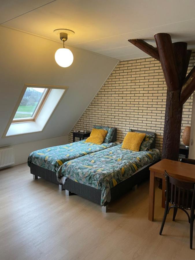 Bed and Breakfast De Stjelp Pleats Леммер Экстерьер фото